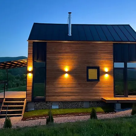 Freedom23 Villa Solochin